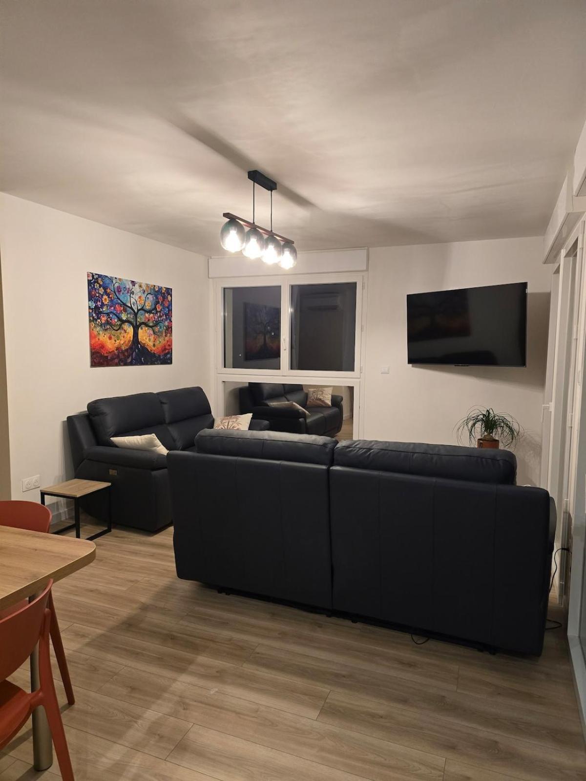 Appartement Cosy Pres De Sceneo Et Auchan Au Dessus Du Fleuriste Bellafleur Longuenesse Extérieur photo